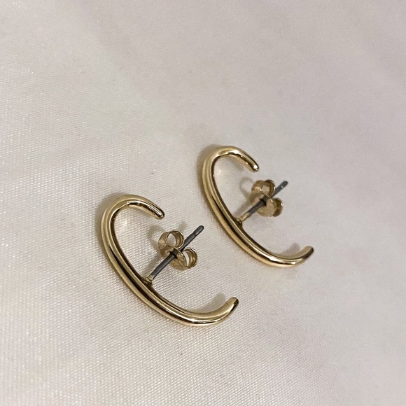 & Other Stories Jewelry - & Other Stories Ear Cuff